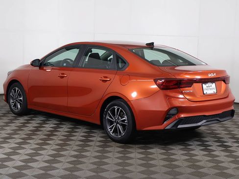 Used 2023 Kia Forte LXS FWD image 7