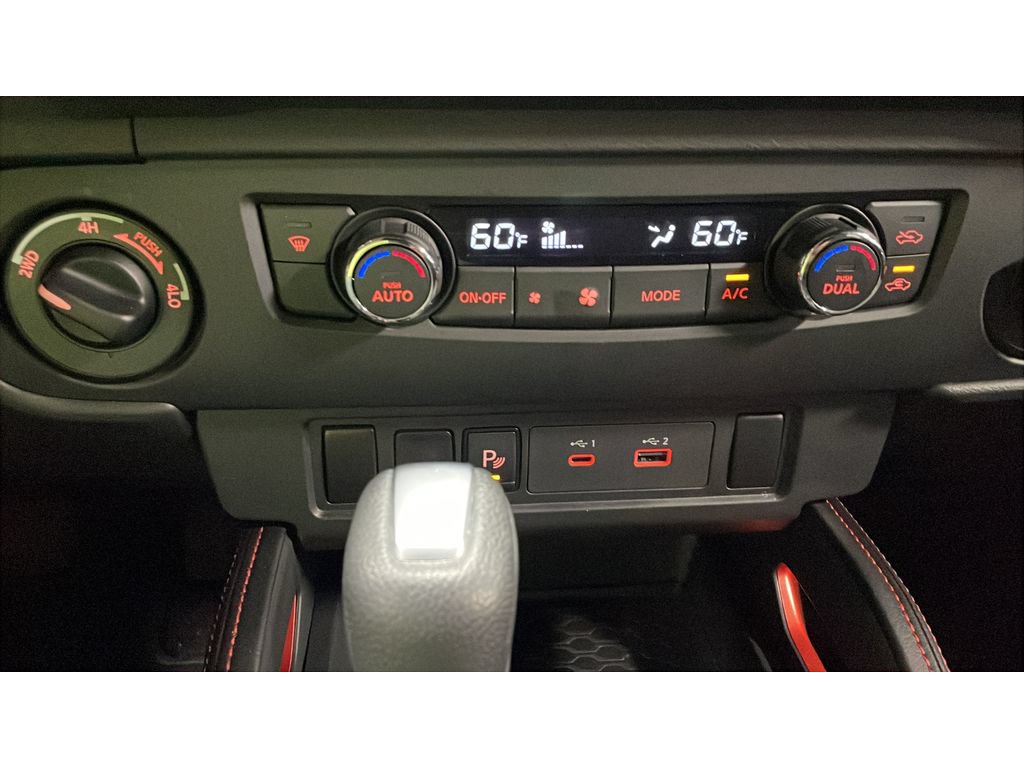 Used 2025 Nissan Frontier PRO-4X w/ Interior Protection Package AWD/4WD image 14