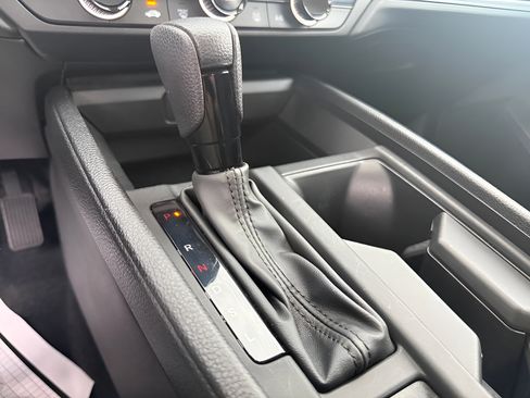 Certified 2023 Honda Accord LX image 37