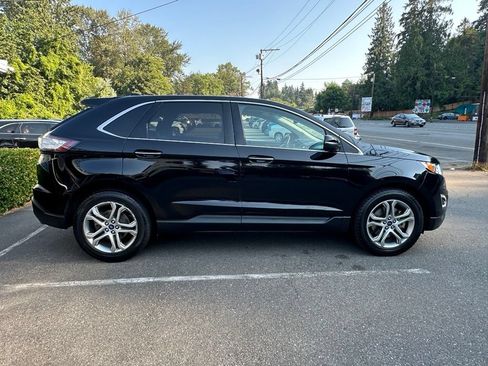 Used 2016 Ford Edge Titanium w/ Technology Package AWD/4WD image 4
