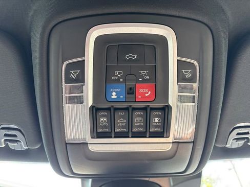 Used 2021 RAM 1500 Limited AWD/4WD image 14