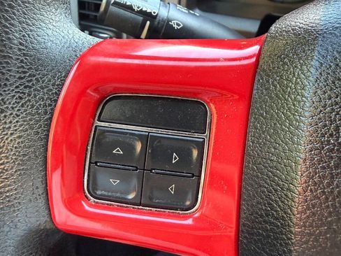 Used 2017 RAM 1500 Express AWD/4WD image 27
