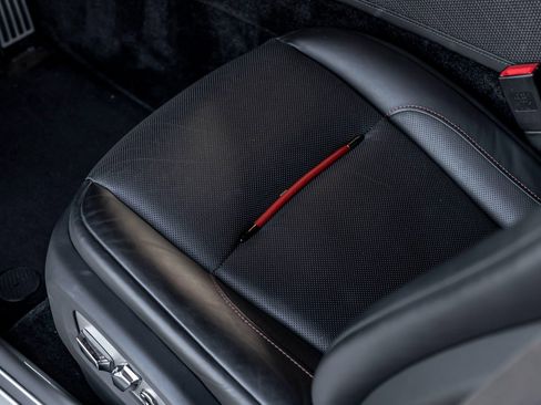 Certified 2019 Rolls-Royce Dawn image 22