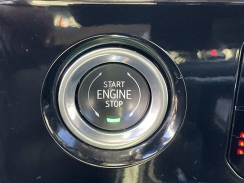 Used 2023 Chevrolet Silverado 1500 LT image 25