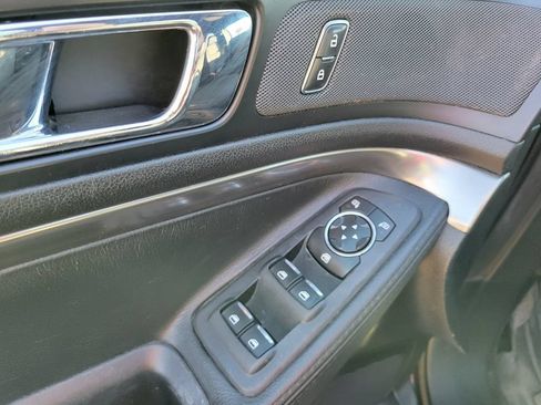 Used 2017 Ford Explorer 4WD Police Interceptor image 17