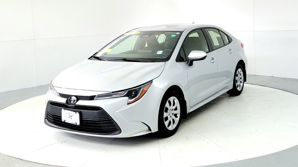 Certified 2023 Toyota Corolla LE FWD image 2
