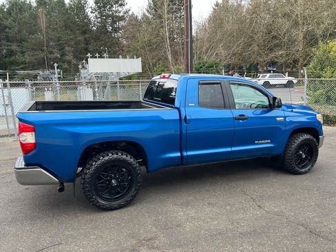 Used 2016 Toyota Tundra SR5 w/ SR5 Upgrade Package image 4