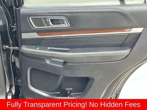 Used 2018 Ford Explorer Platinum AWD/4WD image 19