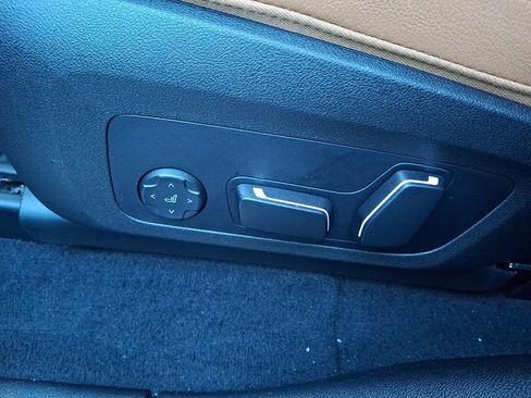 Used 2025 BMW X4 xDrive30i image 10