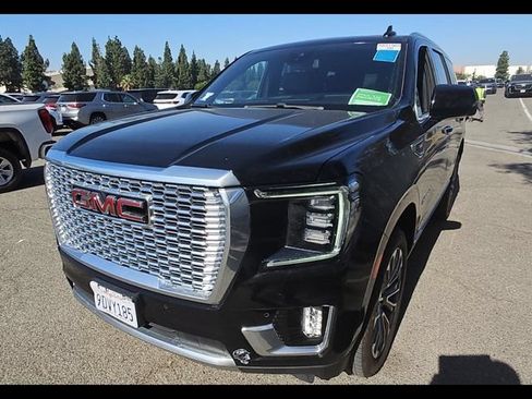 Used 2023 GMC Yukon Denali AWD/4WD image 3
