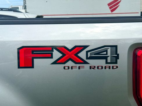 Used 2020 Ford F250 XLT w/ FX4 Off-Road Package AWD/4WD image 4