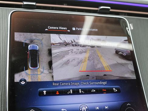 Used 2024 Mercedes-Benz EQE 350+ 4MATIC Sedan image 31