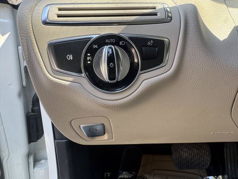 Used 2015 Mercedes-Benz C 300 4MATIC Sedan image 29