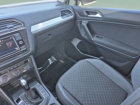 Used 2020 Volkswagen Tiguan S FWD image 13