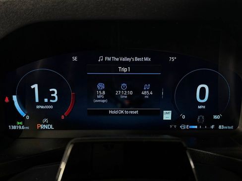 Used 2025 Ford Explorer ST-Line w/ ST-Line Street Pack AWD/4WD image 16