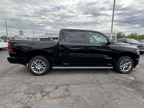 Used 2023 RAM 1500 Laramie AWD/4WD image 2