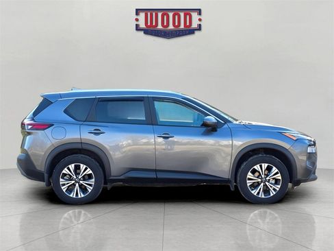 Used 2023 Nissan Rogue SV w/ SV Premium B Package image 2