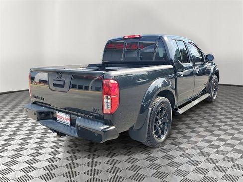 Used 2020 Nissan Frontier SV w/ Midnight Edition Floor Mats image 2