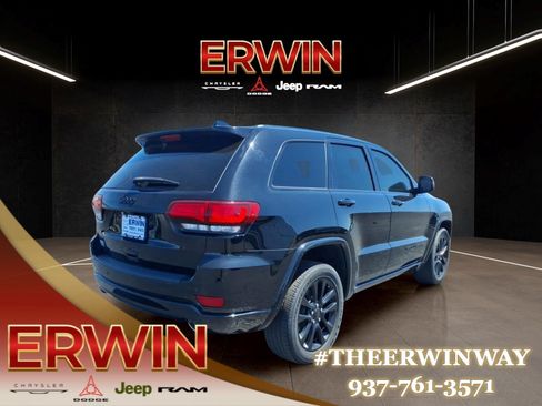 Used 2020 Jeep Grand Cherokee Altitude AWD/4WD image 7