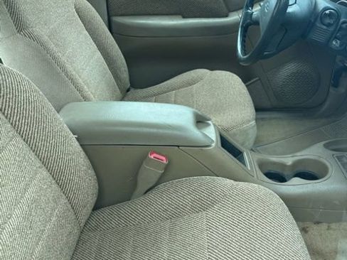 Used 1996 Chevrolet S10 Pickup LS AWD/4WD image 9