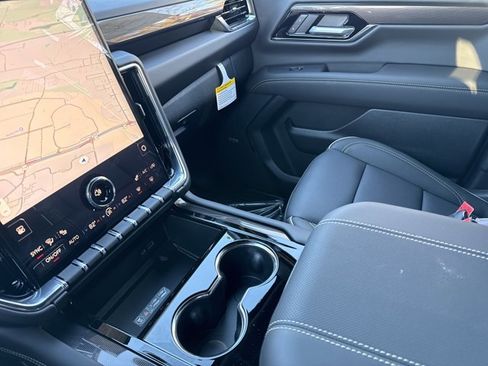 New 2026 GMC Yukon XL Elevation w/ LPO, Floor Liner Package image 21