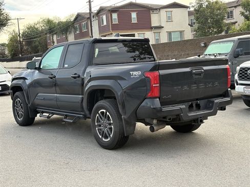 Certified 2024 Toyota Tacoma TRD Sport image 4