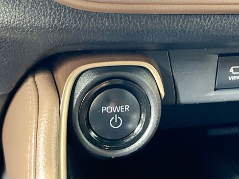 Used 2024 Toyota Grand Highlander AWD Hybrid image 24