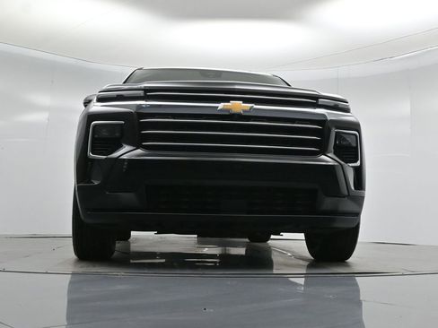 Used 2024 Chevrolet Traverse LT image 44