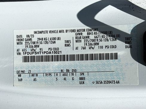 Used 2023 Ford F550 4x4 Regular Cab Super Duty image 27