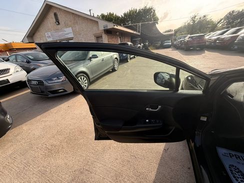 Used 2015 Honda Civic LX image 17