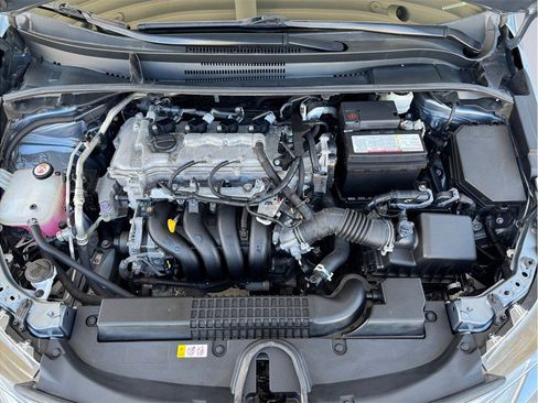 Used 2021 Toyota Corolla LE FWD image 8