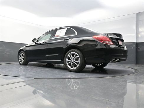 Used 2017 Mercedes-Benz C 300 4MATIC Sedan image 31