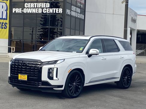 Used 2024 Hyundai Palisade Calligraphy image 7