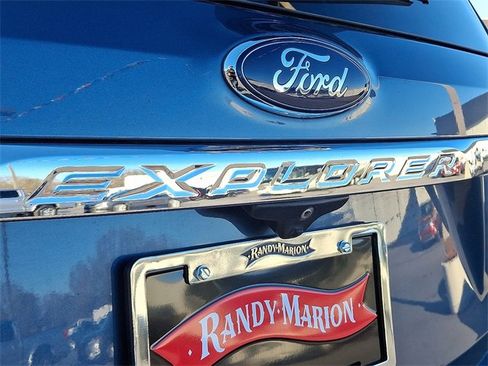 Used 2018 Ford Explorer XLT w/ Equipment Group 201A image 30