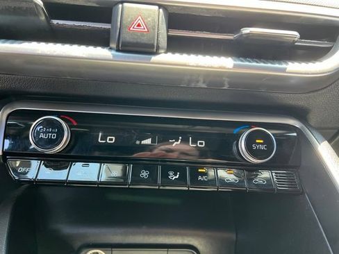 Used 2021 Kia K5 GT-Line w/ GT-Line FWD Premium Package image 21