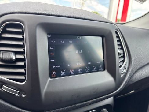 Used 2017 Jeep Compass Latitude w/ Popular Equipment Group AWD/4WD image 24