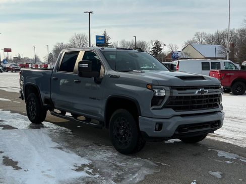 Used 2024 Chevrolet Silverado 2500 LT w/ Z71 Sport Edition image 15
