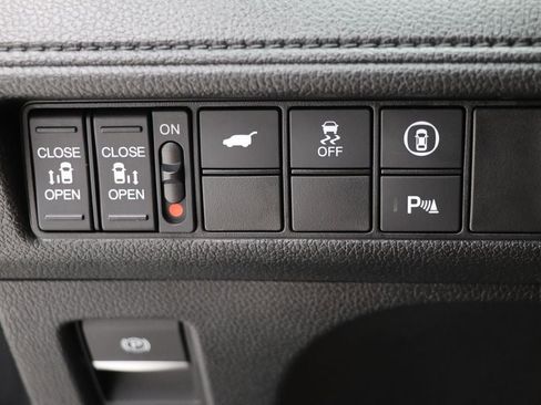 Used 2024 Honda Odyssey Touring image 25