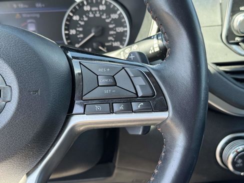 Used 2019 Nissan Altima 2.5 SR FWD image 9