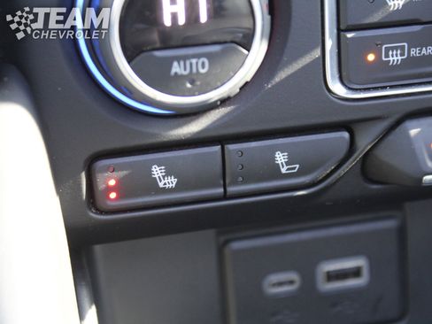 Certified 2024 Chevrolet Suburban RST w/ Luxury Package image 19