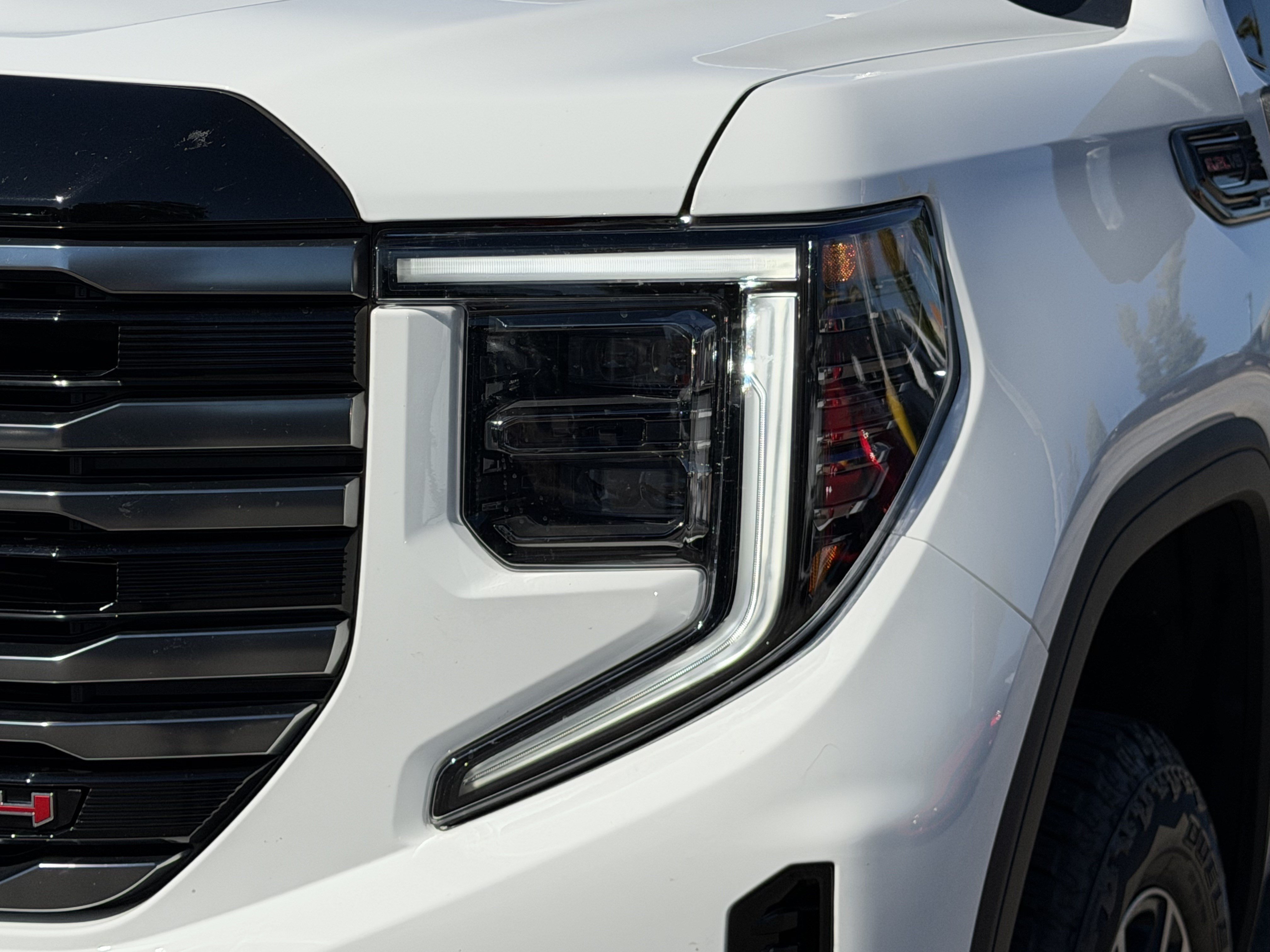 Used 2026 GMC Sierra 1500 AT4 w/ AT4 Preferred Package AWD/4WD image 6