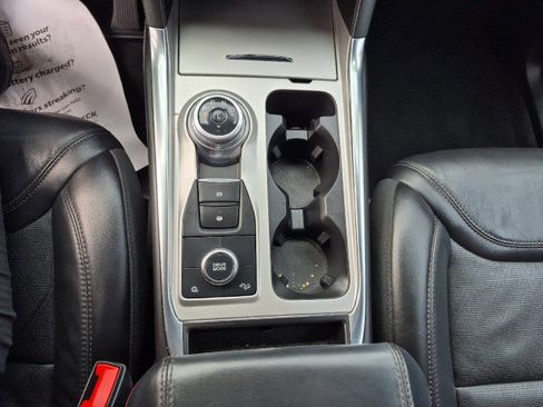 Used 2023 Ford Explorer Platinum image 26