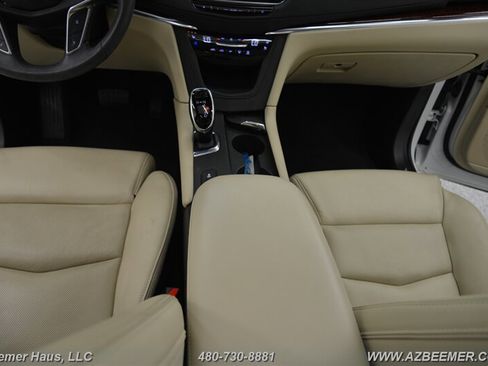 Used 2017 Cadillac XT5 Premium Luxury image 17