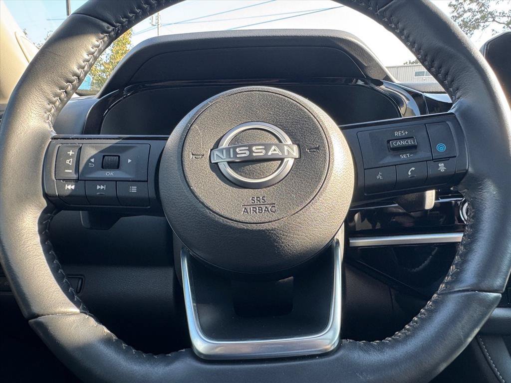 Certified 2024 Nissan Pathfinder SL w/ SL Premium Package FWD image 19