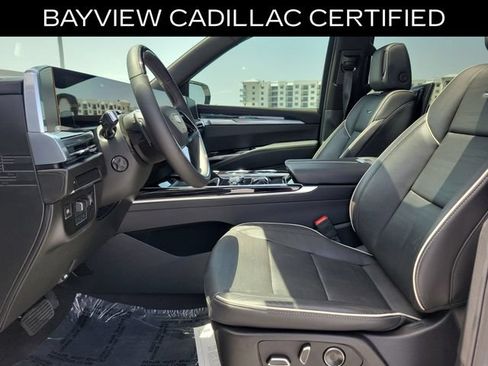 Certified 2025 Cadillac Escalade ESV Sport w/ LPO, ONYX Package RWD image 27