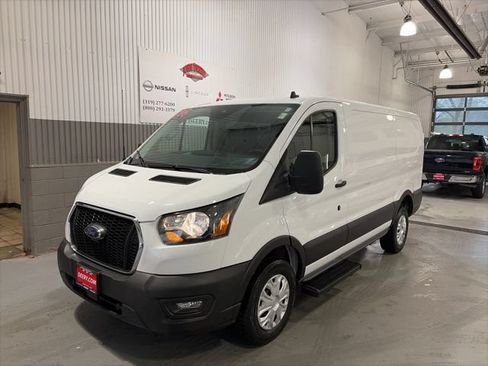 Used 2024 Ford Transit 250 Low Roof w/ Exterior Upgrade Package RWD image 6