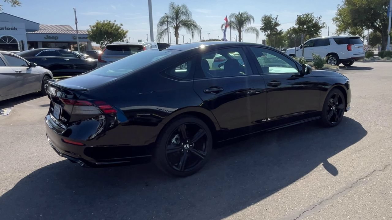 Used 2025 Honda Accord Sport image 7