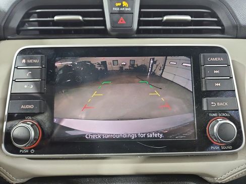 Certified 2020 Nissan Versa SV image 21