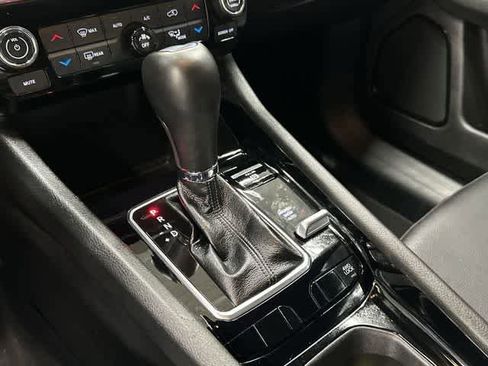 Used 2025 Jeep Compass Limited image 24