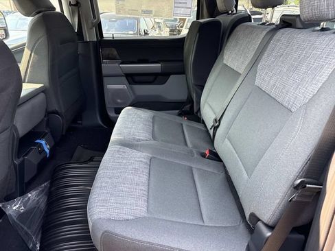 New 2026 Ford F250 XLT w/ XLT Premium Package AWD/4WD image 18